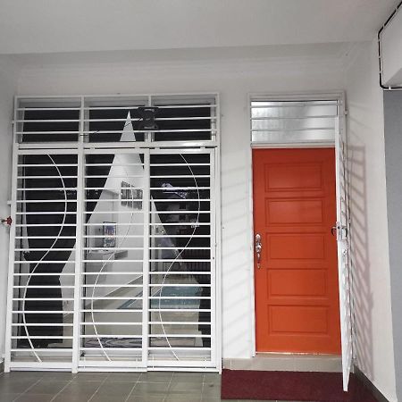 Bb D'Velodrom Homestay Dungun Εξωτερικό φωτογραφία